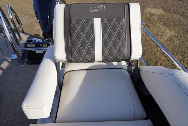 Slide: The Image of Barletta Lusso L25M 2024 - 71