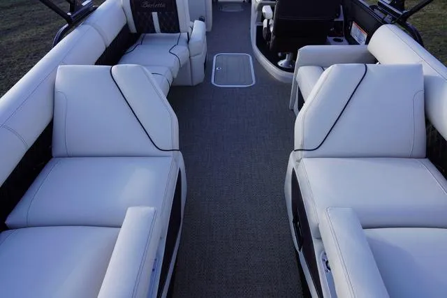 Slide: The Image of Barletta Lusso L25M 2024 - 81