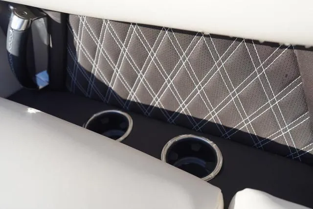 Slide: The Image of Barletta Lusso L25M 2024 - 84