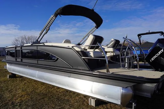 Slide: The Image of Barletta Lusso L25M 2024 - 9