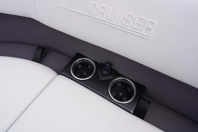 Slide: The Image of Harris Cruiser 210 CW 2025 - 27