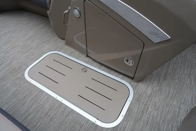 Slide: The Image of Bennington 24 LXSB 2022 - 14