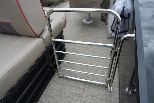 Slide: The Image of Bennington 24 LXSB 2022 - 16