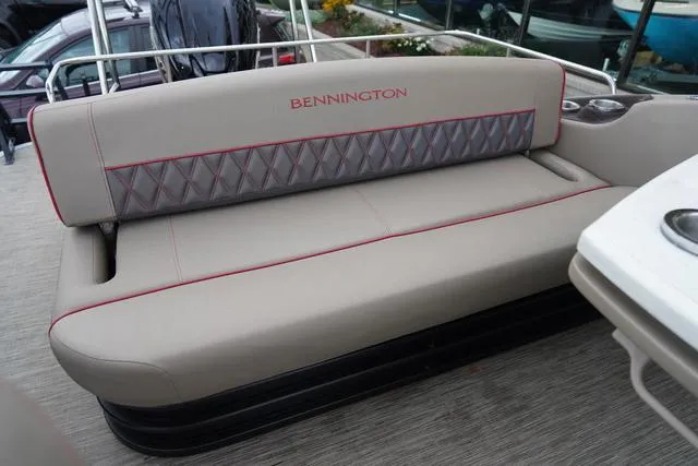 Slide: The Image of Bennington 24 LXSB 2022 - 27