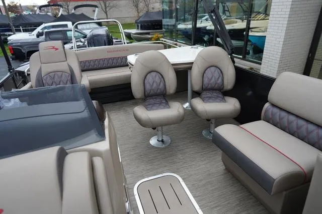 Slide: The Image of Bennington 24 LXSB 2022 - 28