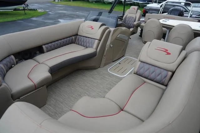 Slide: The Image of Bennington 24 LXSB 2022 - 32