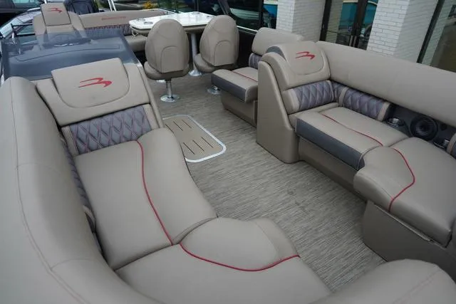 Slide: The Image of Bennington 24 LXSB 2022 - 33