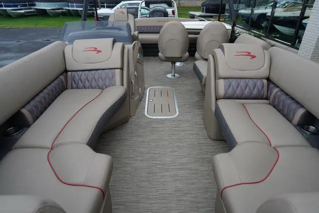 Slide: The Image of Bennington 24 LXSB 2022 - 35