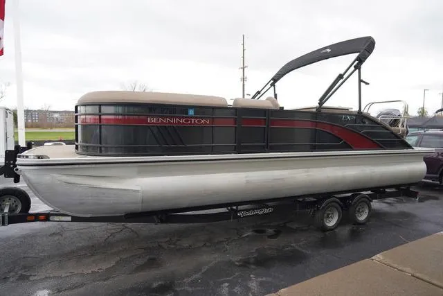 Slide: The Image of Bennington 24 LXSB 2022 - 4