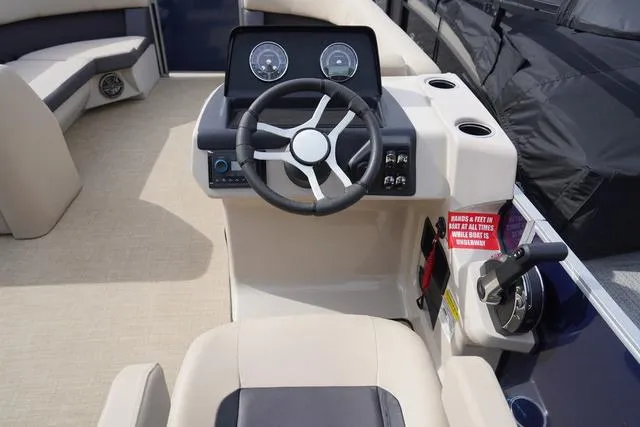 Slide: The Image of Harris Cruiser 250 CW 2024 - 24