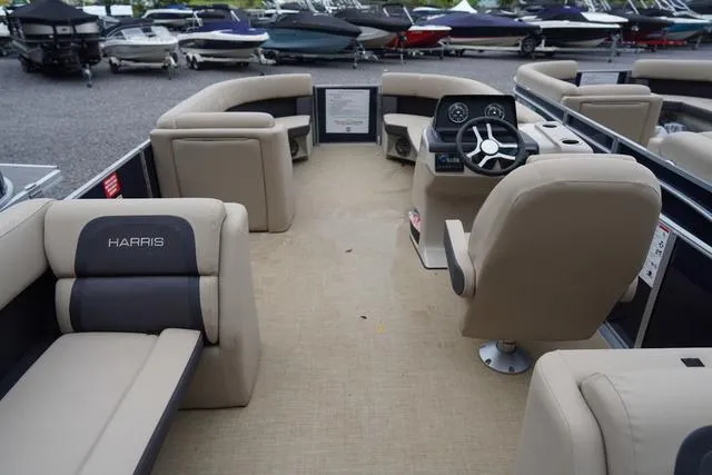 Slide: The Image of Harris Cruiser 250 CW 2024 - 13