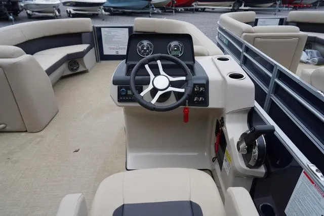 Slide: The Image of Harris Cruiser 250 CW 2024 - 22