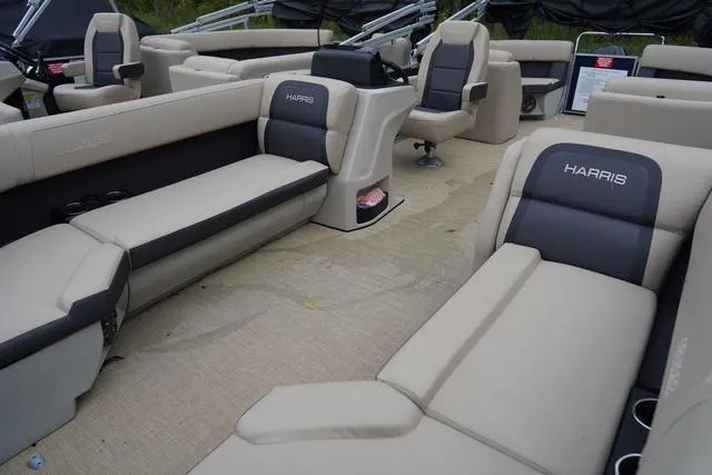 Slide: The Image of Harris Cruiser 250 CW 2024 - 31