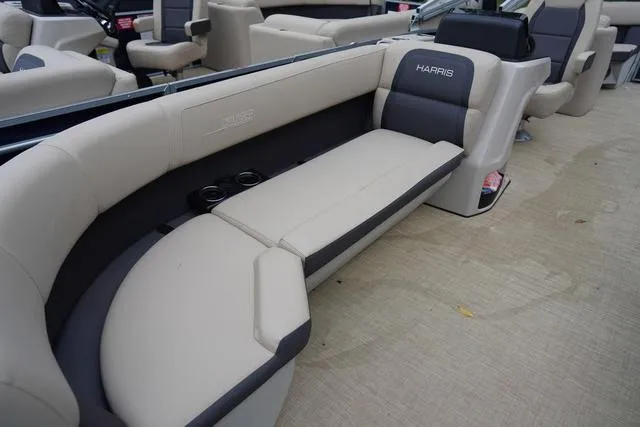 Slide: The Image of Harris Cruiser 250 CW 2024 - 32