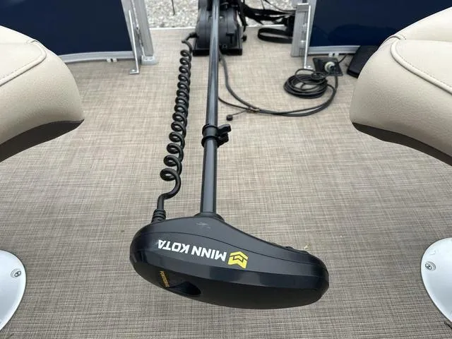 Slide: The Image of 2023 Sun Tracker Bass Buggy® 16 XL Select with Minn Kota trolling motor on deck. - 13