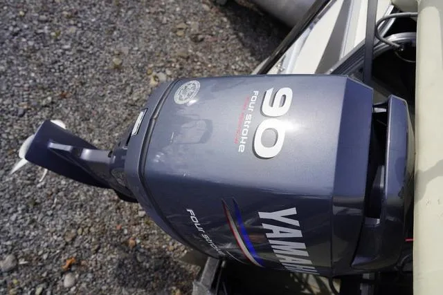 Slide: The Image of Yamaha 90 horsepower outboard motor on a 2008 Bennington 2250 boat. - 7