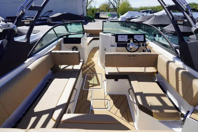 Slide: The Image of Sea Ray SDX 270 Surf 2024 - 11