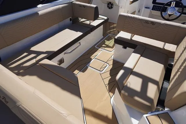 Slide: The Image of Sea Ray SDX 270 Surf 2024 - 16