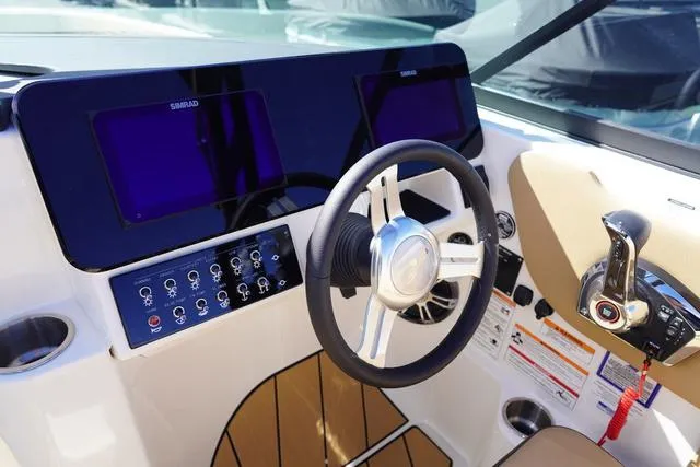 Slide: The Image of Sea Ray SDX 270 Surf 2024 - 18