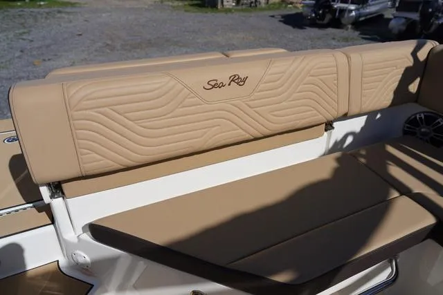 Slide: The Image of Sea Ray SDX 270 Surf 2024 - 24