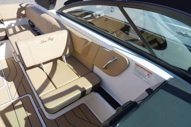 Slide: The Image of Sea Ray SDX 270 Surf 2024 - 37