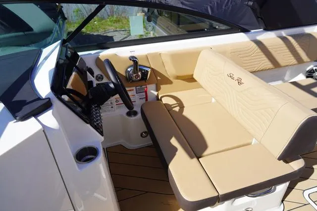 Slide: The Image of Sea Ray SDX 270 Surf 2024 - 38