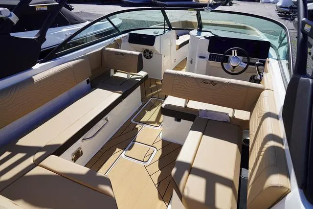 Slide: The Image of Sea Ray SDX 270 Surf 2024 - 43