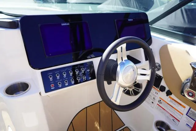 Slide: The Image of Sea Ray SDX 270 Surf 2024 - 54