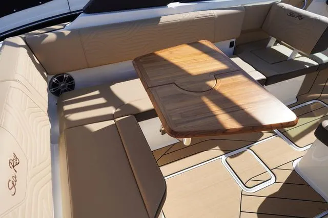 Slide: The Image of Sea Ray SDX 270 Surf 2024 - 60