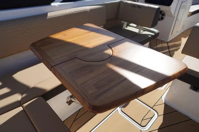 Slide: The Image of Sea Ray SDX 270 Surf 2024 - 61