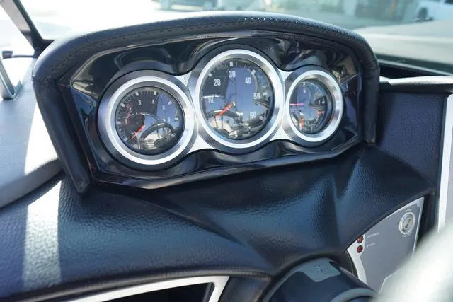 Slide: The Image of MasterCraft XT23 2019 - 31