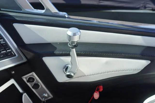 Slide: The Image of MasterCraft XT23 2019 - 33