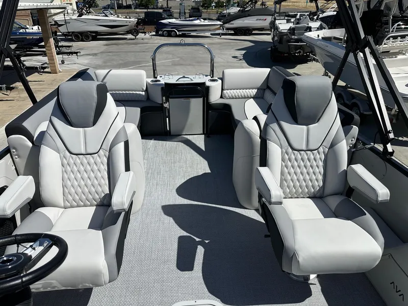 Slide: The Image of Avalon Catalina - 23 FT Quad Lounger w/ 200HP Mercury! 2025 - 14