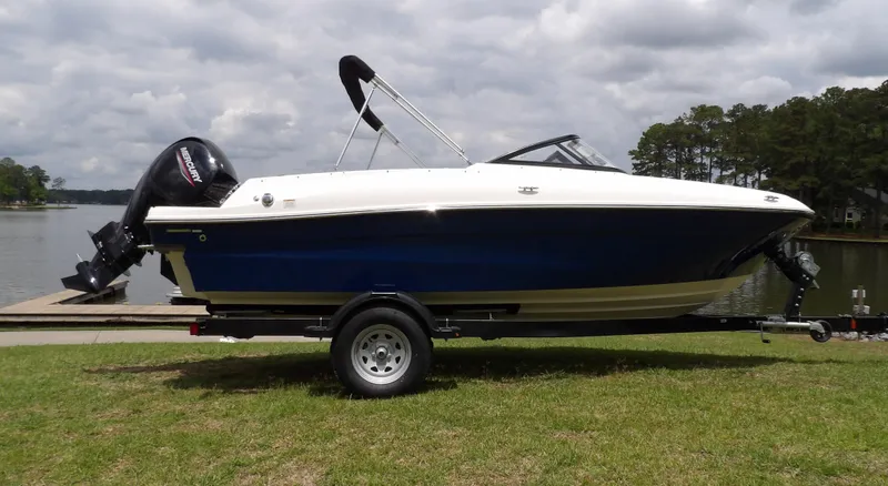 Slide: The Image of Bayliner VR4OB 2024 - 3