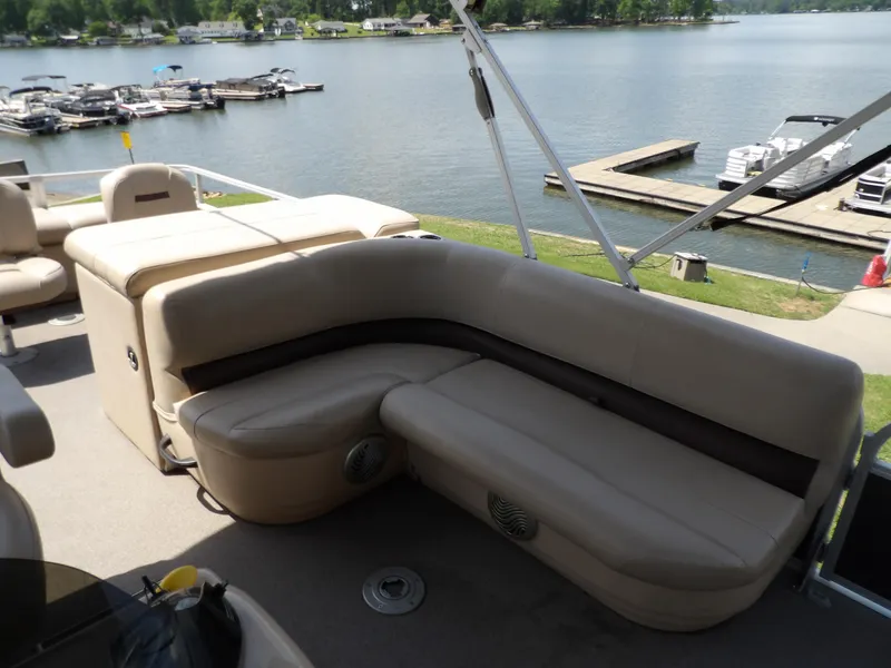 Slide: The Image of Sun Tracker SIG Fishin'Barge 22 2017 - 8