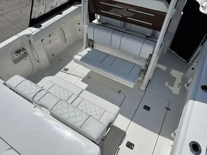 Slide: The Image of Pursuit S 288 Sport 2025 - 18