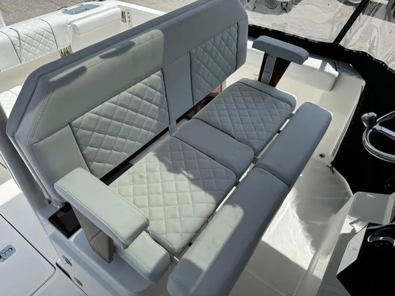 Slide: The Image of Pursuit S 288 Sport 2025 - 30