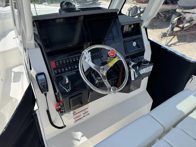 Slide: The Image of Pursuit S 288 Sport 2025 - 37