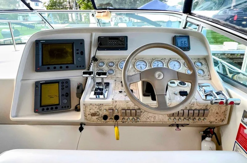 Slide: The Image of Cruisers 3575 Esprit 1998 - 11