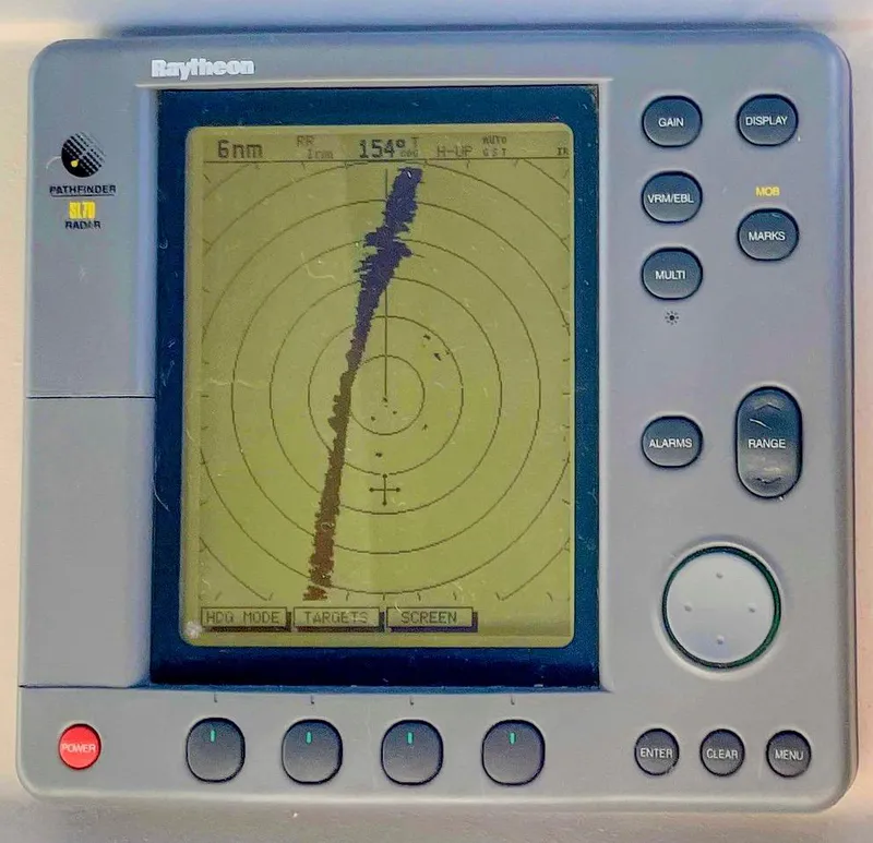 Slide: The Image of Cruisers 3575 Esprit 1998 - 22
