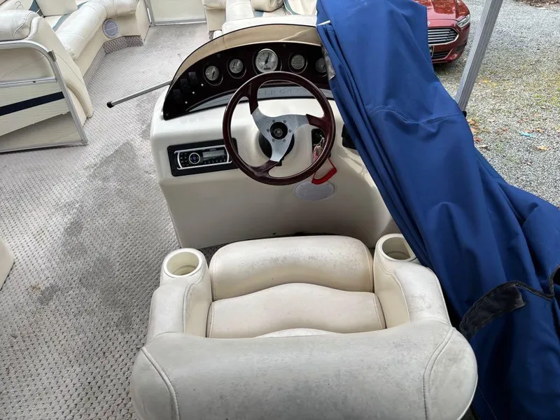 Slide: The Image of Bennington 2575RL 2005 - 12