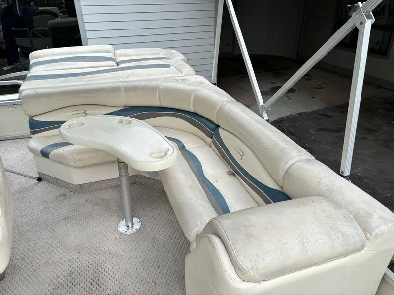 Slide: The Image of Bennington 2575RL 2005 - 6