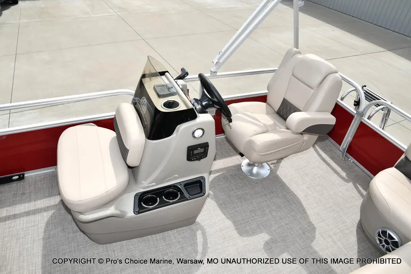 Slide: The Image of Sun Tracker Bass Buggy 16 XL Select w/50HP CT 4 Stroke 2025 - 26