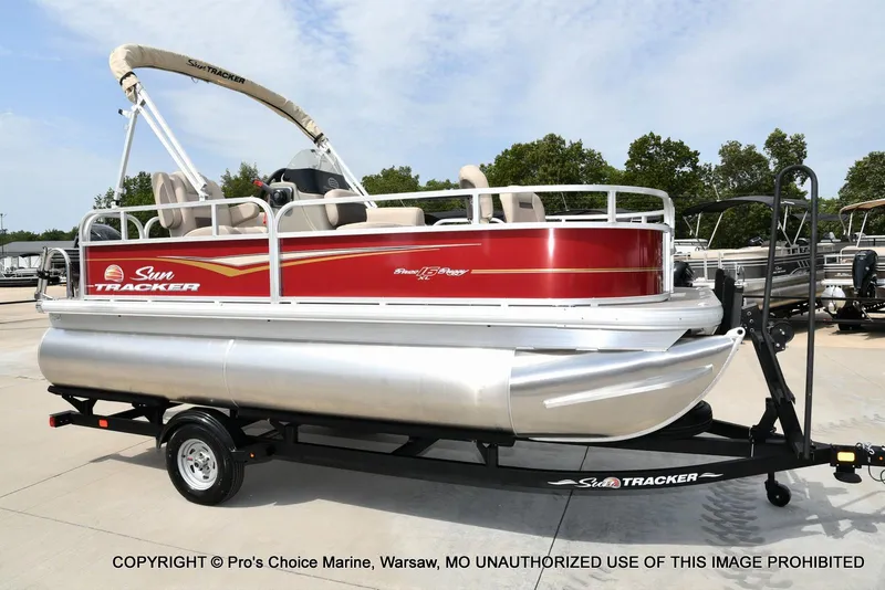 Slide: The Image of Sun Tracker Bass Buggy 16 XL Select w/50HP CT 4 Stroke 2025 - 46