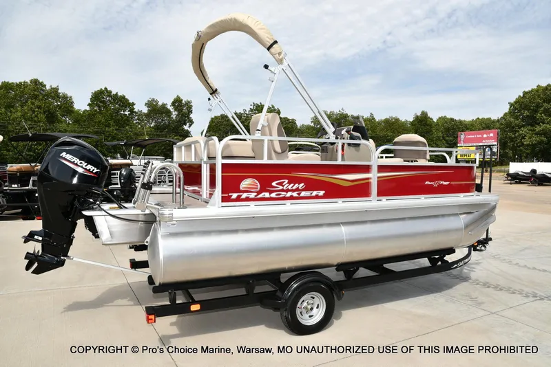 Slide: The Image of Sun Tracker Bass Buggy 16 XL Select w/50HP CT 4 Stroke 2025 - 52