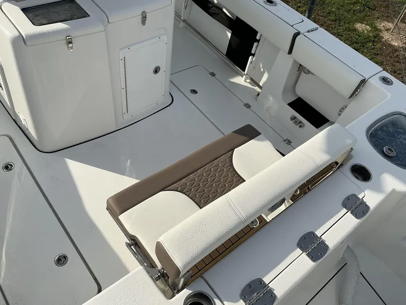 Slide: The Image of Tidewater 282CC 2025 - 8