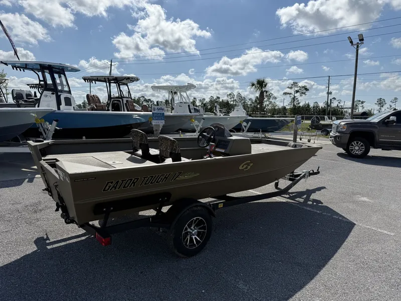 Slide: The Image of G3 Gator Tough 17 SC 2025 - 2