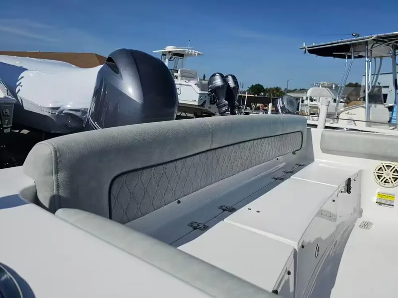 Slide: The Image of Sportsman 212 HERITAGE PLATINUM 2020 - 4