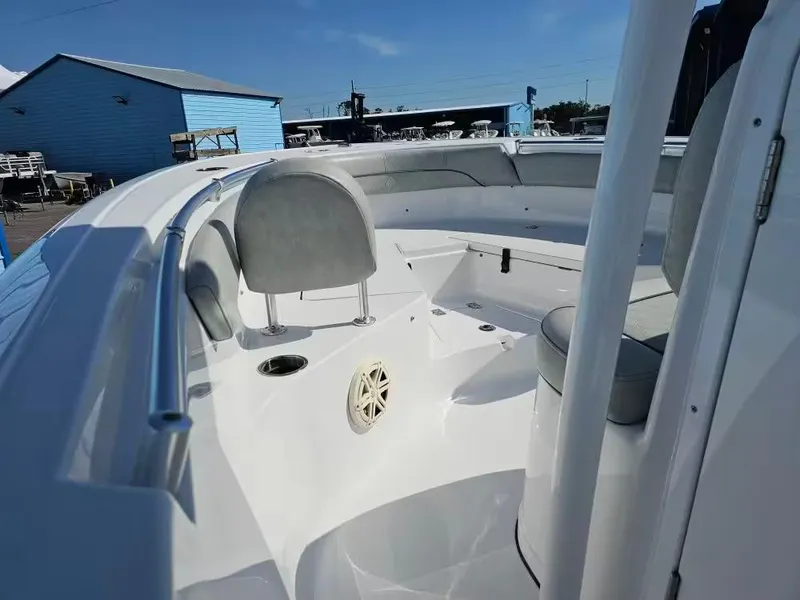 Slide: The Image of Sportsman 212 HERITAGE PLATINUM 2020 - 5