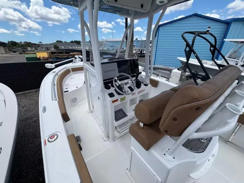 Slide: The Image of Sea Hunt Ultra 229 2023 - 5